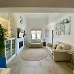 Apartment Goldbeach House