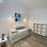Goldbeach House *